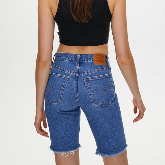 Levi’s 501 Knee Length Short - Picture 12 of 13
